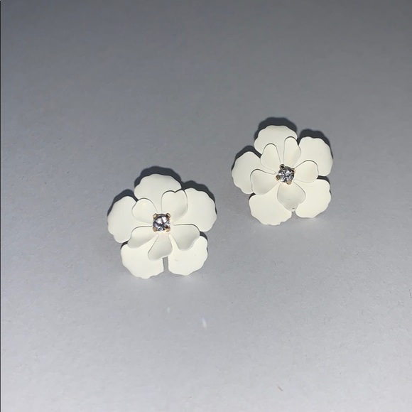 White Flower Earrings - Picture 2 of 2